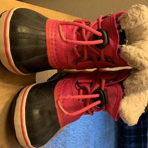 Sorel waterproof snow boots (sz9) - Picture 6 of 7